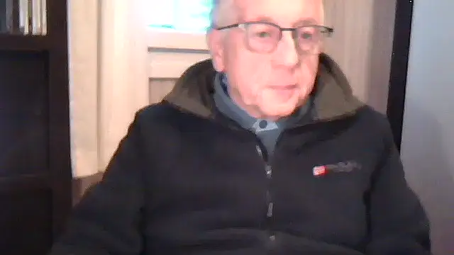 johnjohn622662 online show from January 2026 03:58:02 PM