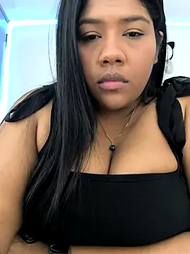 Snapshot of paola091 chatting on February 2025 08:33:01 PM paola091 online show from February 2025 08:33:01 PM
