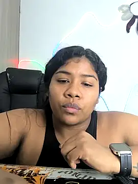 paola091 online show from October 2025 11:38:01 PM