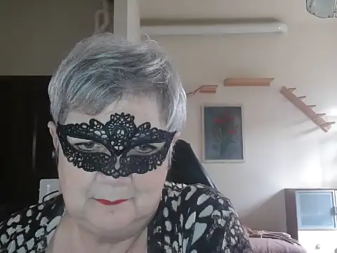 Snapshot of simona60 chatting on April 2026 01:17:02 PM simona60 online show from April 2026 01:17:02 PM