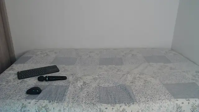 Snapshot of AmeliPonce chatting on October 2025 01:12:02 PM AmeliPonce online show from October 2025 01:12:02 PM