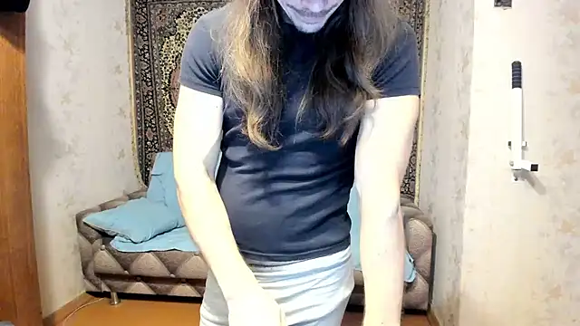 Snapshot of Marrymepls chatting on January 2025 08:20:02 AM Marrymepls online show from January 2025 08:20:02 AM