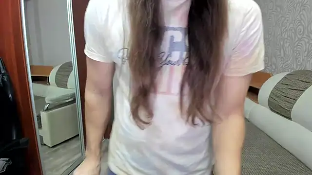 Snapshot of Marrymepls chatting on October 2025 08:31:01 PM Marrymepls online show from October 2025 08:31:01 PM