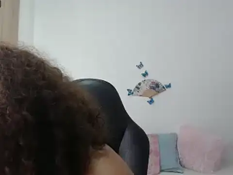 BustyMilf  online show from January 2025 06:06:02 PM
