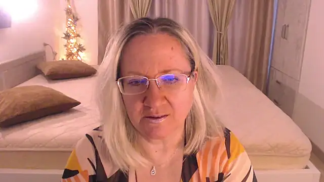 Raisshy online show from January 2025 12:49:01 PM