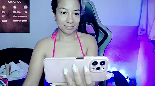 ninatiny online show from February 2025 01:08:02 PM