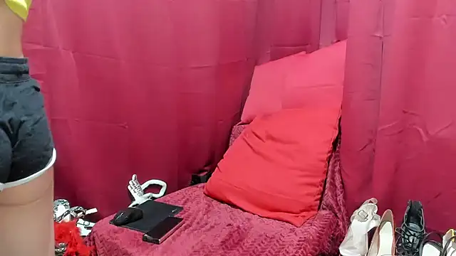 jessystarr online show from February 2026 04:31:01 AM