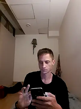 Snapshot of sanderson83 chatting on September 2025 02:00:02 AM sanderson83 online show from September 2025 02:00:02 AM