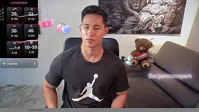 BenjaminCooperk online show from October 2025 10:08:02 AM