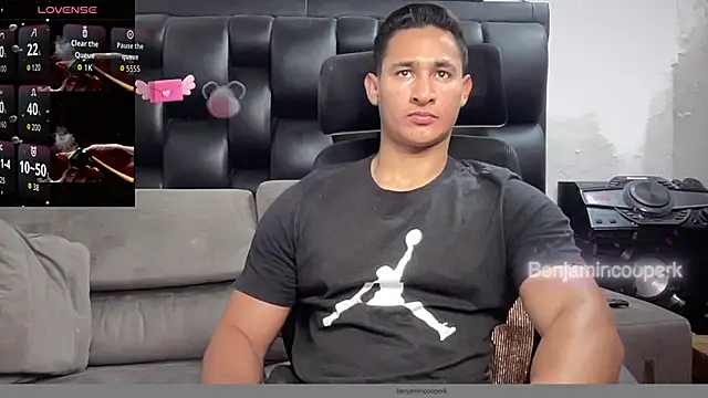 BenjaminCooperk online show from November 2025 11:47:02 PM
