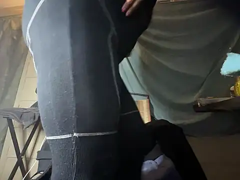 Snapshot of AlexaTheSlut chatting on February 2025 02:33:02 AM AlexaTheSlut online show from February 2025 02:33:02 AM