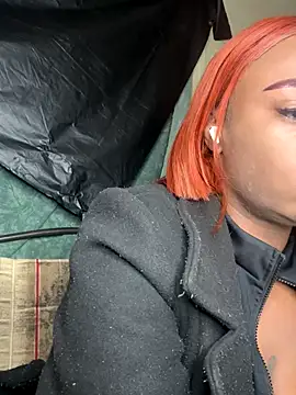 Snapshot of AlexaTheSlut chatting on October 2025 06:35:02 AM AlexaTheSlut online show from October 2025 06:35:02 AM