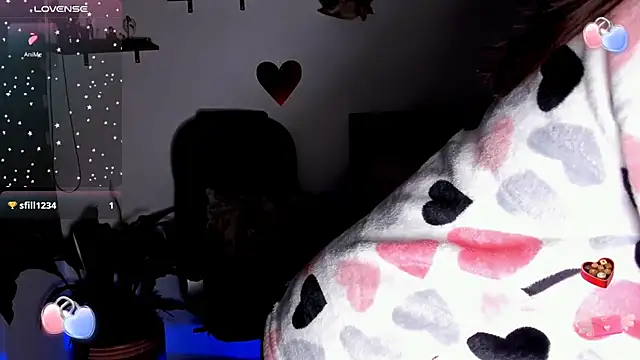 Snapshot of Ariella_tits chatting on February 2025 11:53:02 PM Ariella tits online show from February 2025 11:53:02 PM