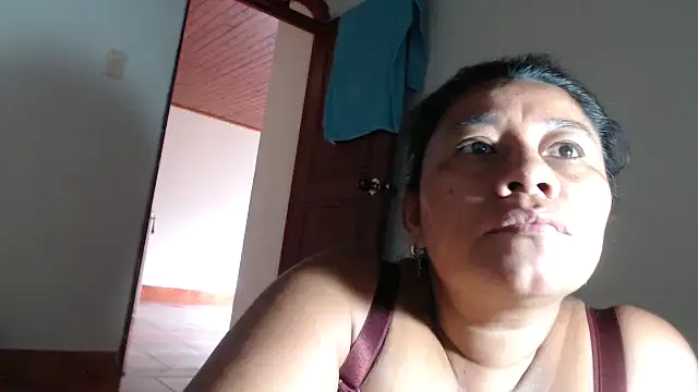 adrixxx38 online show from June 2026 06:32:01 PM