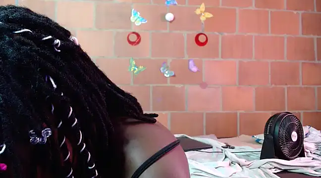 Snapshot of Magaharper10 chatting on February 2025 03:30:01 PM Magaharper10 online show from February 2025 03:30:01 PM