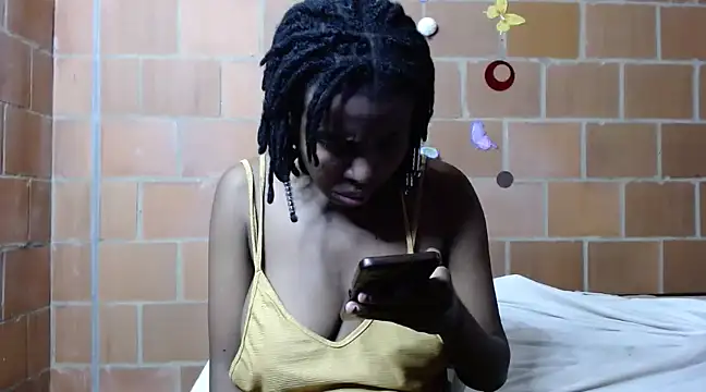 Snapshot of Magaharper10 chatting on March 2025 02:30:02 AM Magaharper10 online show from March 2025 02:30:02 AM