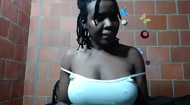 Snapshot of Magaharper10 chatting on March 2025 05:43:02 AM Magaharper10 online show from March 2025 05:43:02 AM