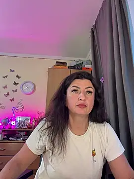 Hotangel75 online show from May 2026 05:18:02 PM