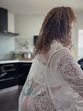 Clara-xoxo online show from February 2026 01:21:02 PM