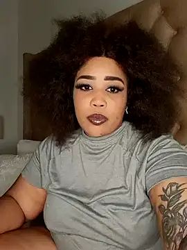 Snapshot of CAMMII_ chatting on December 2024 02:09:02 AM CAMMII online show from December 2024 02:09:02 AM
