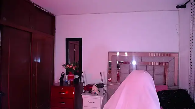 salomecastro  online show from March 2025 12:39:01 AM