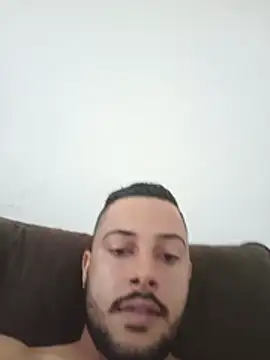 Snapshot of AzureKnee chatting on August 2026 01:32:01 PM AzureKnee online show from August 2026 01:32:01 PM