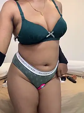 angelwavy online show from April 2026 12:46:02 AM