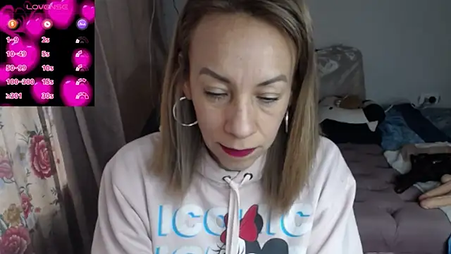 cristin doll  online show from February 2026 07:25:02 PM