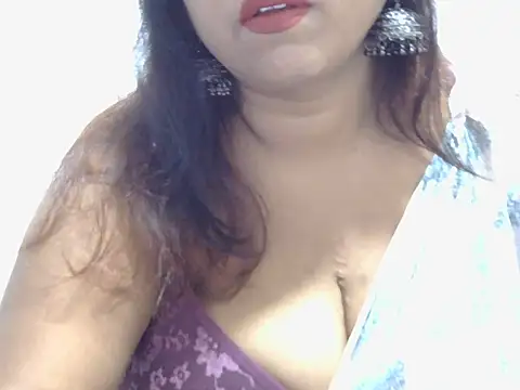 ROSEE MERRYYYY online show from June 2026 01:55:02 PM