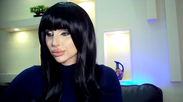 Snapshot of Lady_Joli chatting on November 2025 08:18:02 PM Lady Joli online show from November 2025 08:18:02 PM