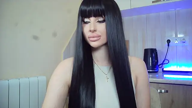 Lady Joli online show from July 2026 02:22:02 PM