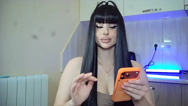 Lady Joli online show from July 2026 03:44:01 PM
