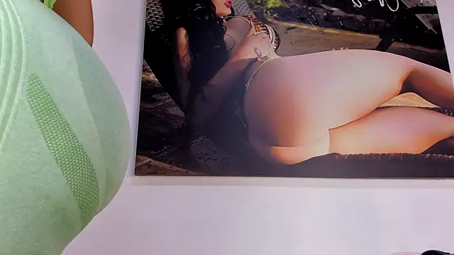 Snapshot of Loren_Baker chatting on February 2025 06:37:02 PM Loren Baker online show from February 2025 06:37:02 PM