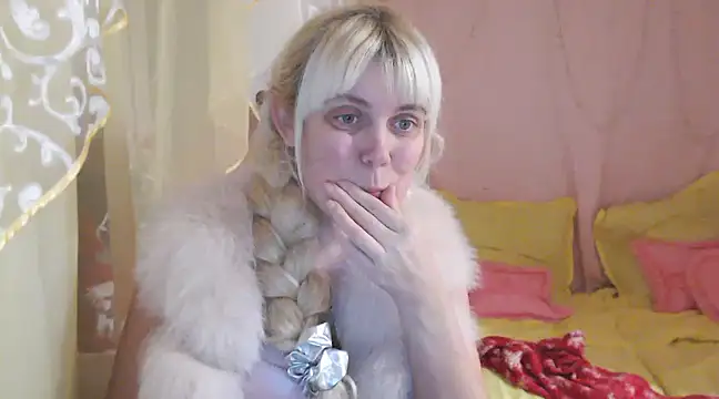 SunnySylvia online show from December 2024 07:03:02 PM