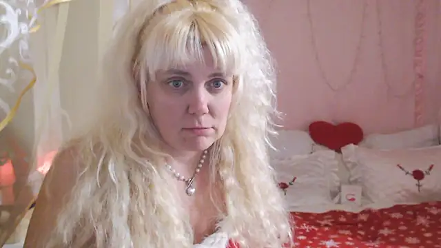SunnySylvia online show from January 2025 05:00:02 PM