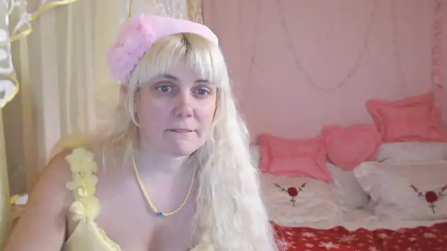 SunnySylvia online show from January 2025 05:32:01 PM