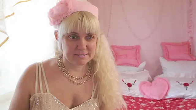 SunnySylvia online show from February 2025 08:44:01 AM