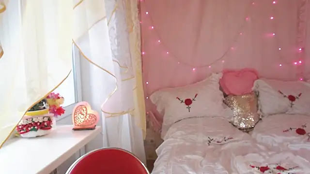 SunnySylvia online show from March 2026 07:12:01 AM