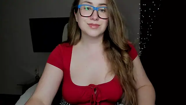 Snapshot of SeasonalSomeone chatting on October 2025 09:43:02 PM SeasonalSomeone online show from October 2025 09:43:02 PM