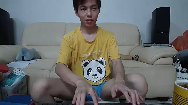 Snapshot of andrewooi chatting on February 2026 04:07:02 PM andrewooi online show from February 2026 04:07:02 PM