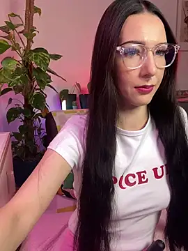 Snapshot of Trixie-Tainted chatting on February 2025 02:11:02 PM Trixie-Tainted online show from February 2025 02:11:02 PM