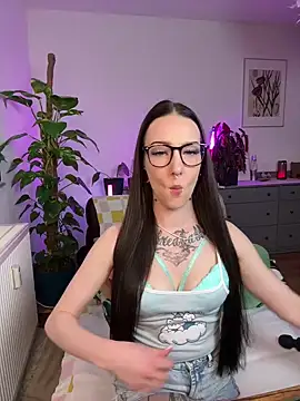 Snapshot of Trixie-Tainted chatting on March 2025 10:59:02 AM Trixie-Tainted online show from March 2025 10:59:02 AM