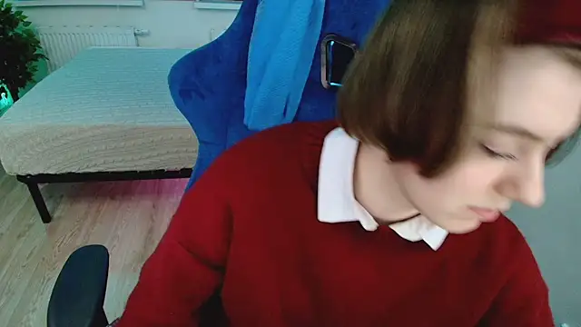 CranberryHot online show from September 2025 03:22:01 AM