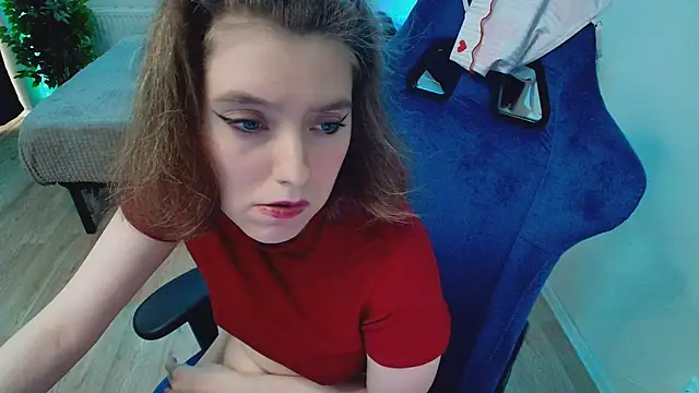 CranberryHot online show from May 2026 06:09:01 AM