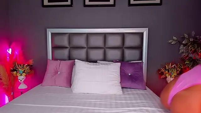 Snapshot of Rachel_Quinn_ chatting on October 2025 03:39:02 AM Rachel Quinn online show from October 2025 03:39:02 AM