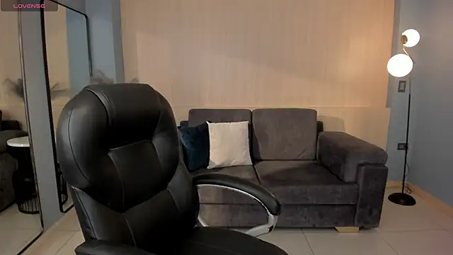 MorganHicks online show from January 2025 07:28:01 PM