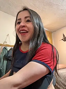 latinfemale online show from June 2026 09:06:02 PM