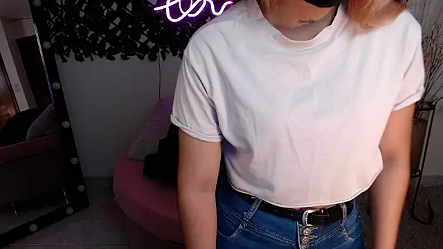 DestinyHills online show from January 2025 12:06:02 PM