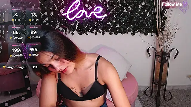 DestinyHills online show from February 2025 03:32:01 PM