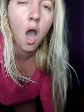 Snapshot of Mllesha74000 chatting on December 2025 02:02:02 PM Mllesha74000 online show from December 2025 02:02:02 PM